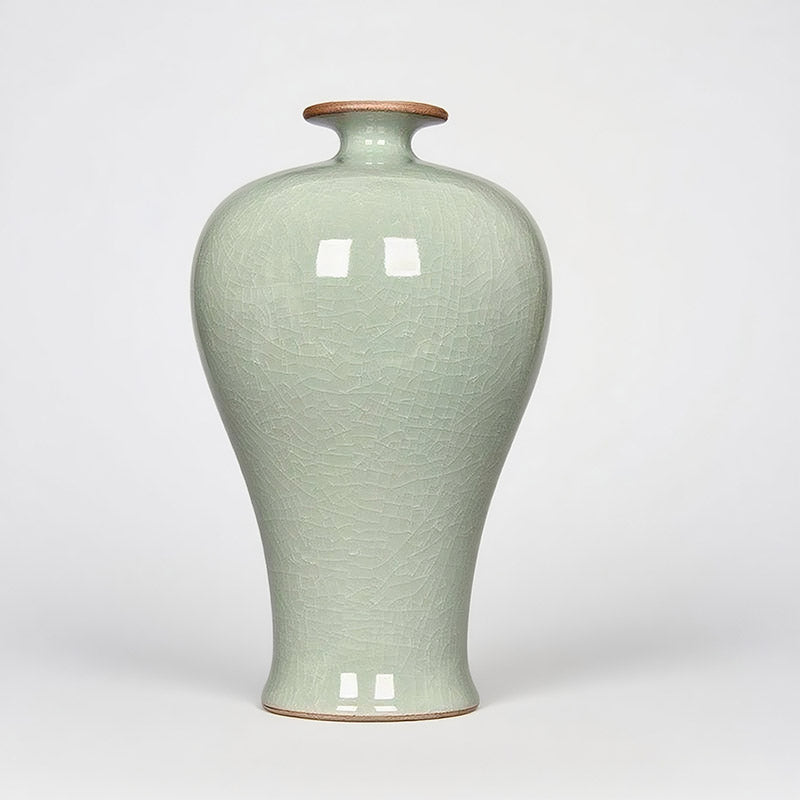 Jingdezhen Celadon Vase Ice-Crackle Pattern