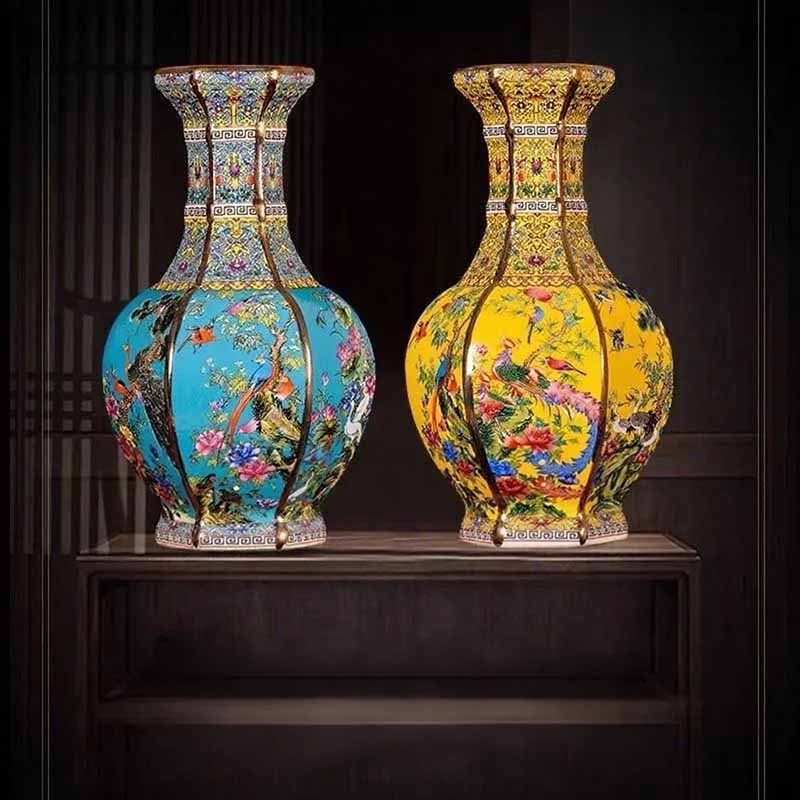 Handcrafted Imitation Qianlong Enamel Chinese Ceramic Vase