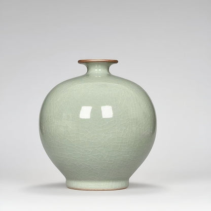 Jingdezhen Celadon Vase Ice-Crackle Pattern