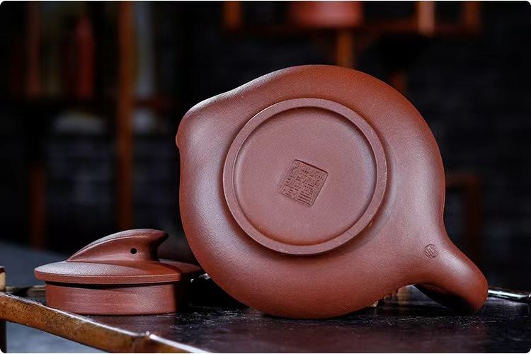 Yixing Original Mineral Handcrafted Purple Clay Teapot