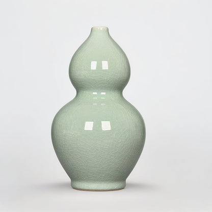 Jingdezhen Celadon Vase Ice-Crackle Pattern