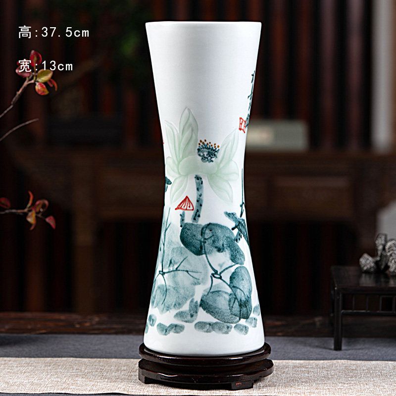 Jingdezhen Handcrafted Hand-Painted Blue And White Ink-Colored Ceramic Vase